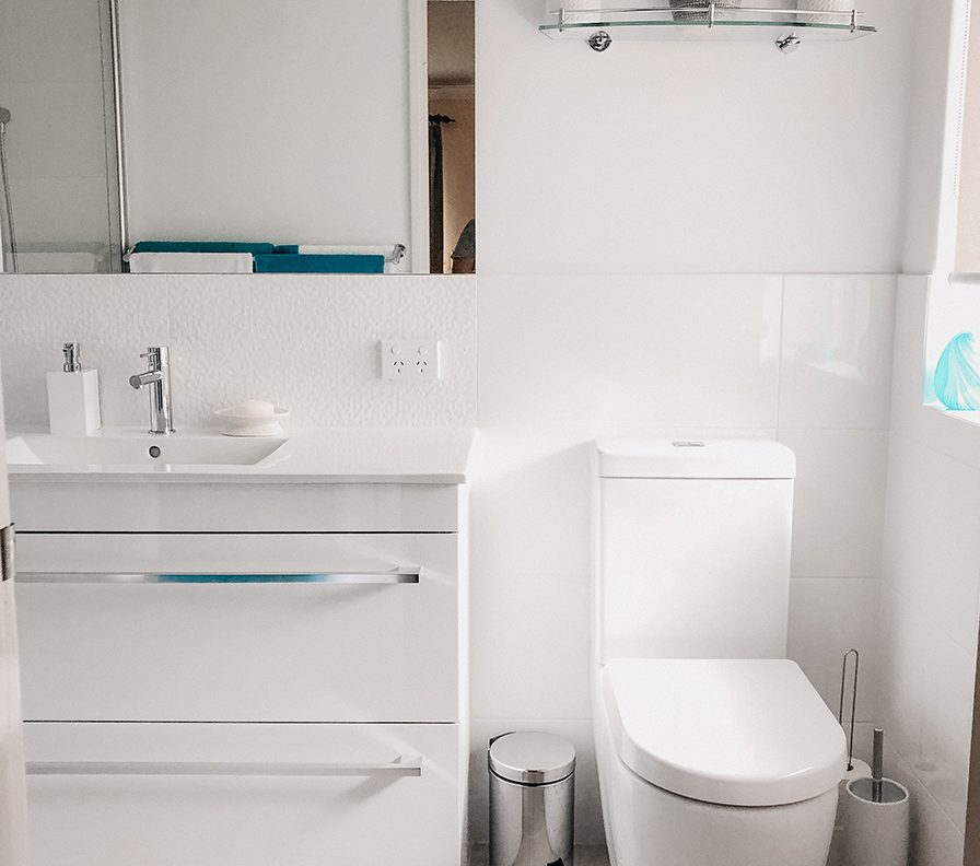 modern white small bathroom