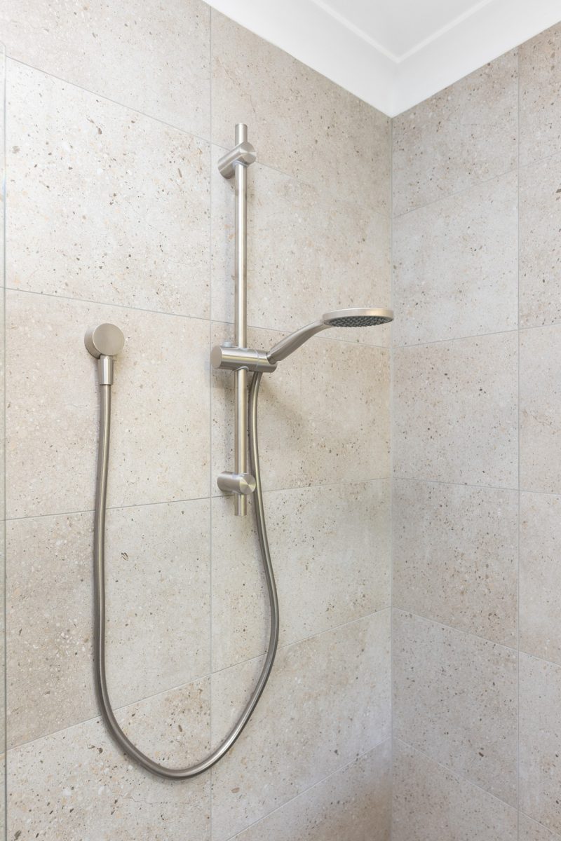 A detachable shower head