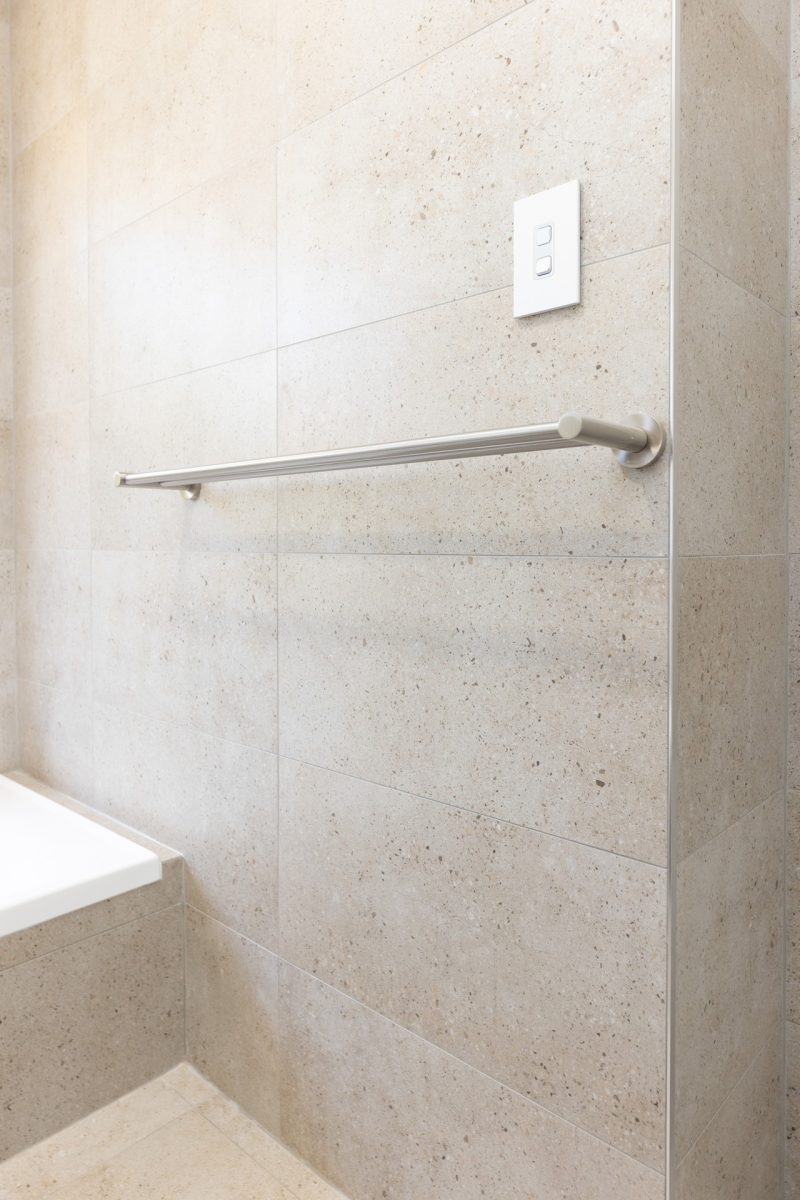 Towel rail